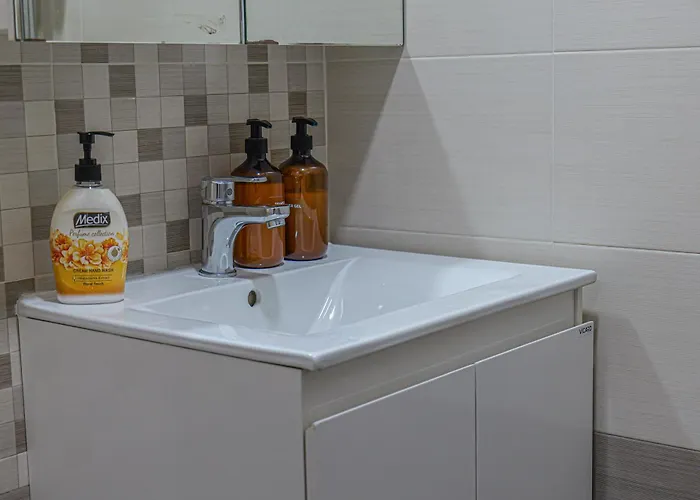 Panoramic Terrace View In Center